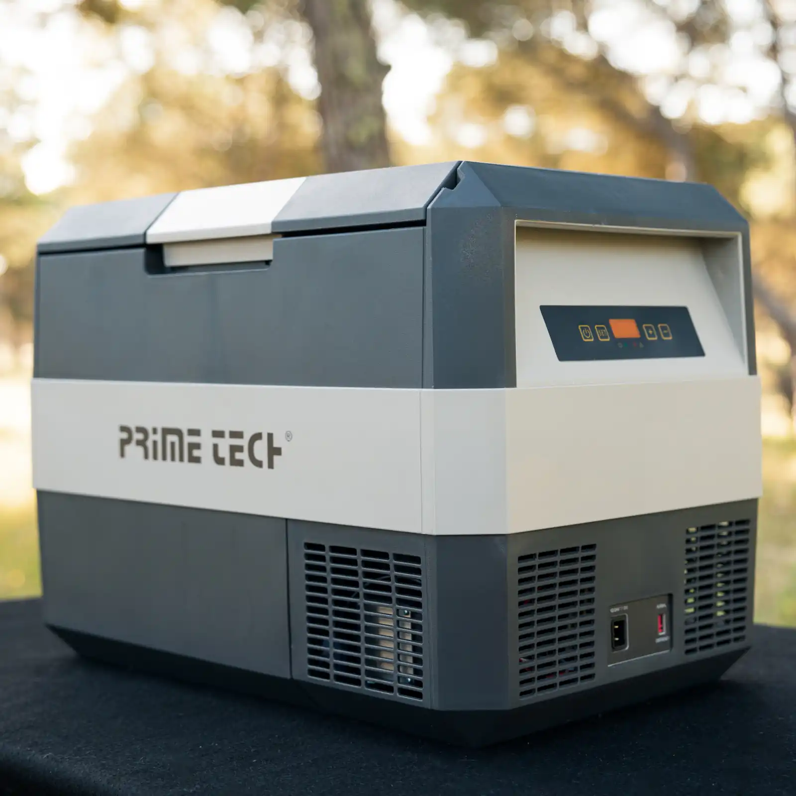 Kompressor-Kühlbox Eco-Line bis -22° C, 12/24 V (30 l) mit Solarpanel