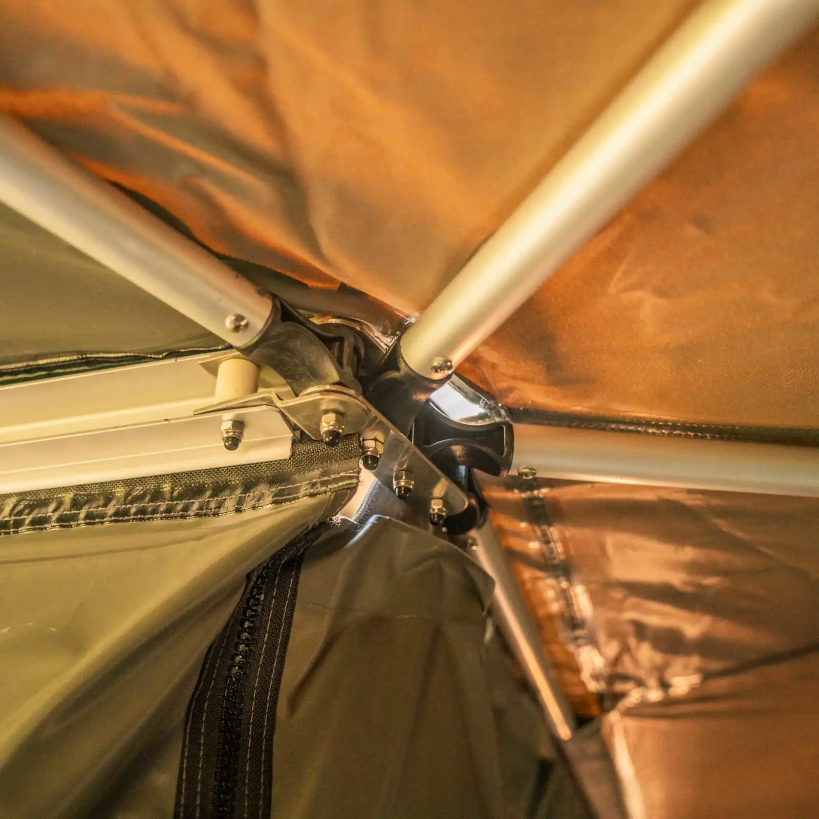 Prime Wing Pro 270° Markise, Fahrerseite oliv-grün - auch für Dachzelte